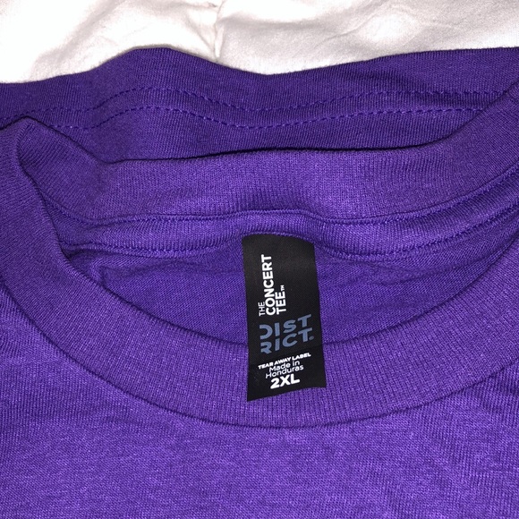 Graphic tee - Picture 4 of 4